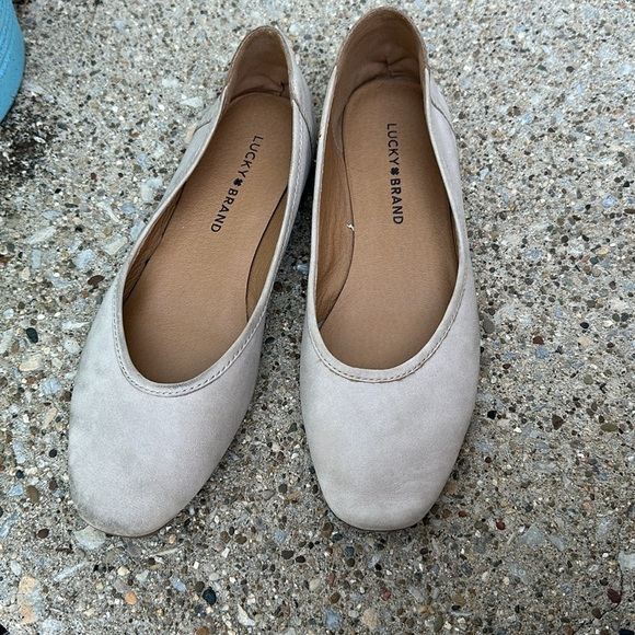 Lucky Brand Flats size 7.5 women’s - Picture 2 of 5